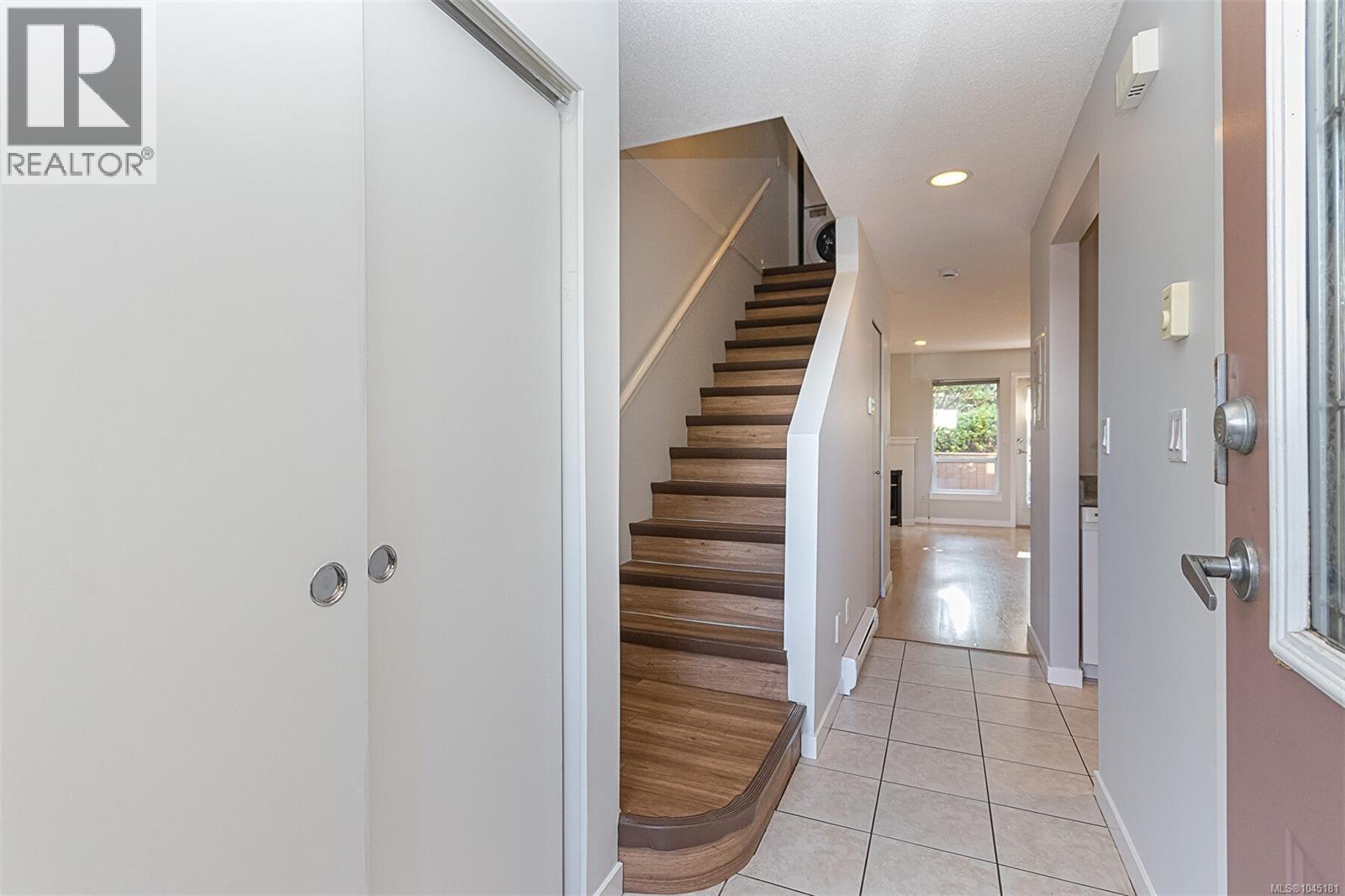 3 1019 North Park Street, Victoria