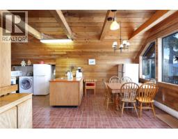 Kitchen - 1005 Strata Way, Courtenay, BC V9J1L0 Photo 8