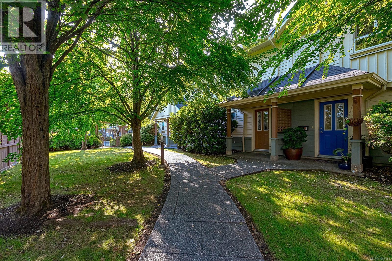 3 1019 North Park Street, Victoria