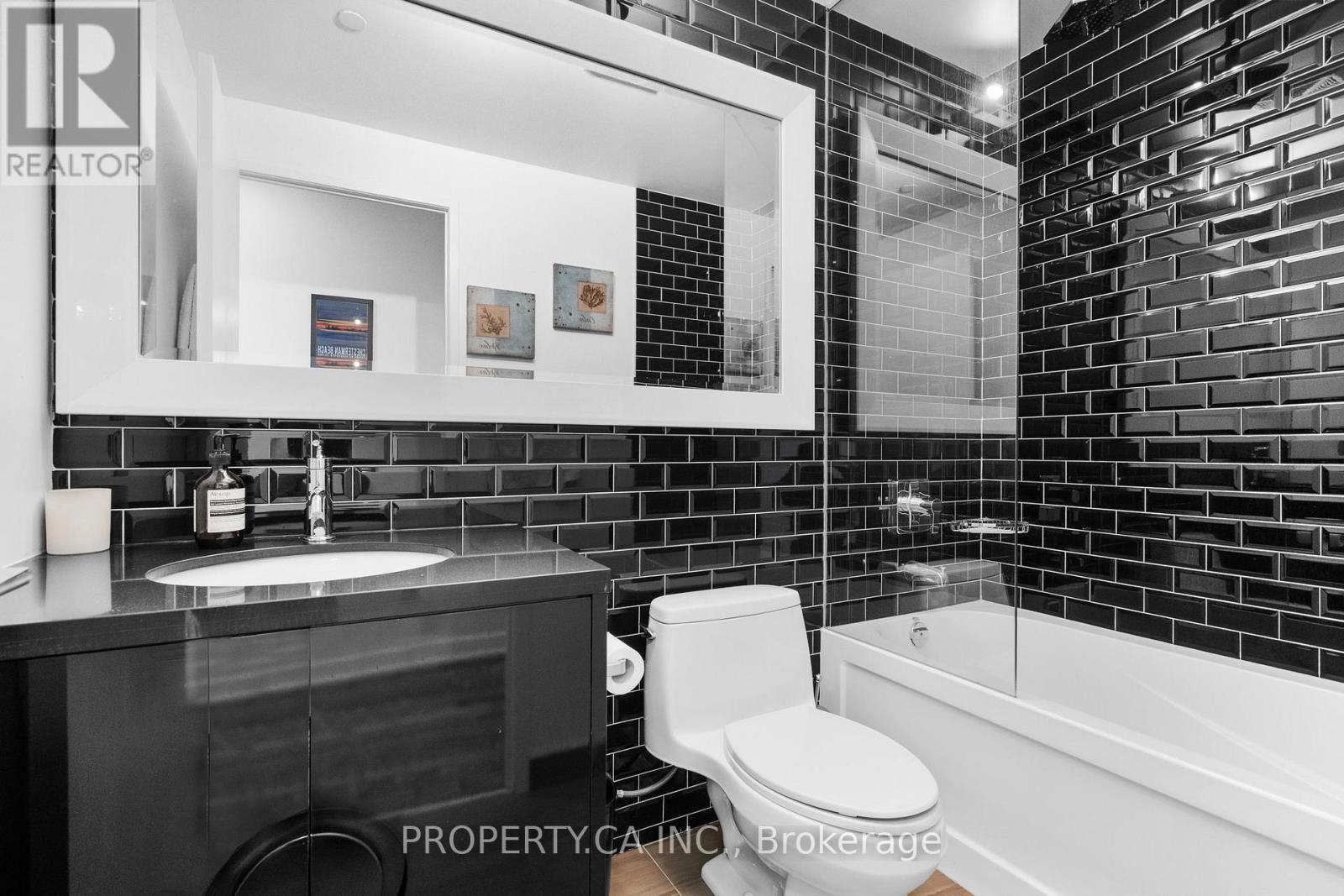 #1211 90 PARK LAWN ROAD - 9