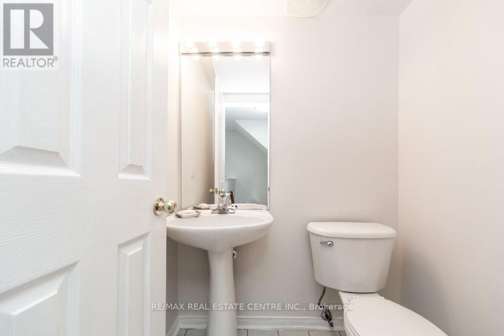 #7 50 STRATHAVEN DRIVE - 21