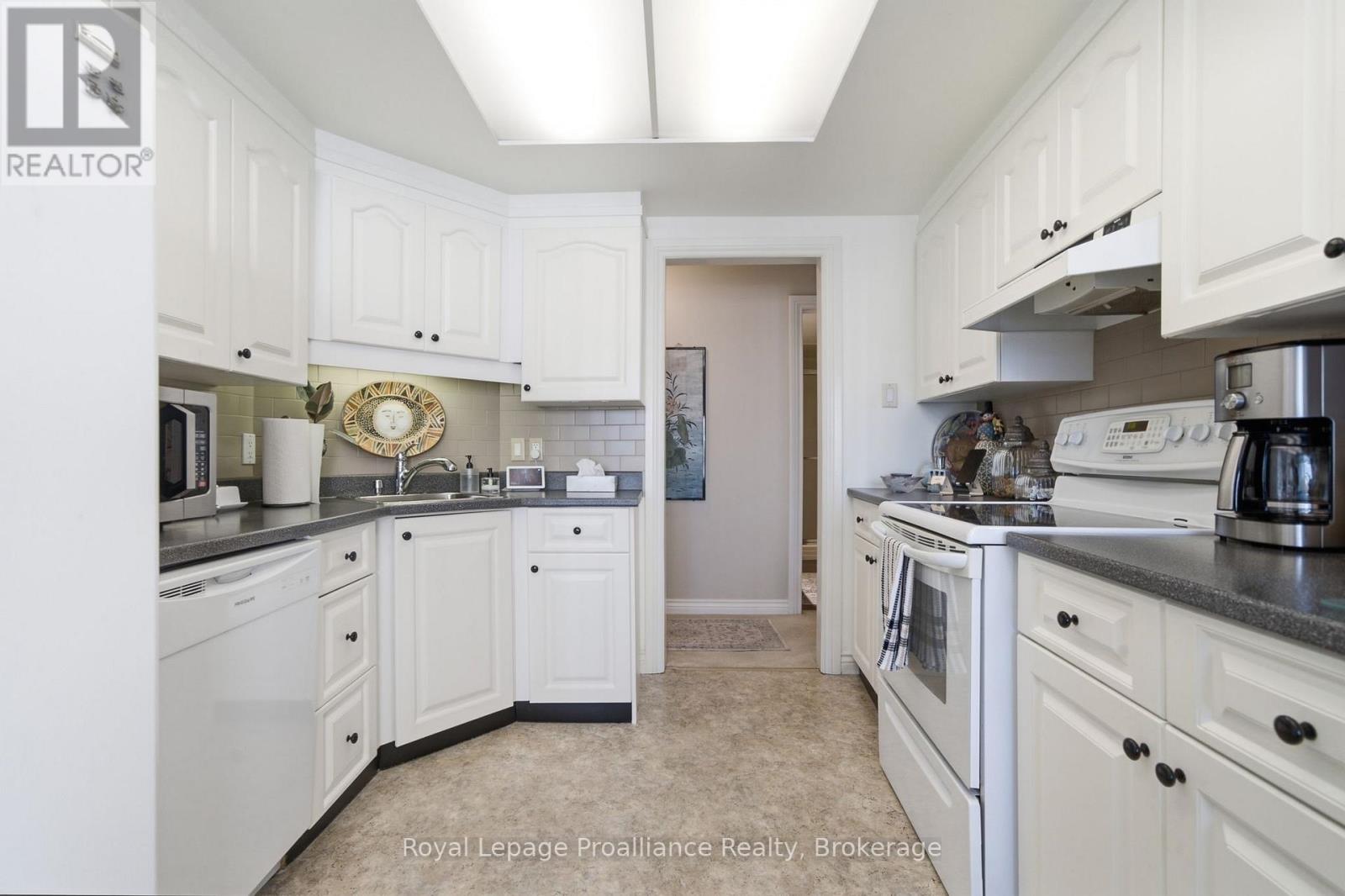 #401 2 SOUTH FRONT STREET - Image 12