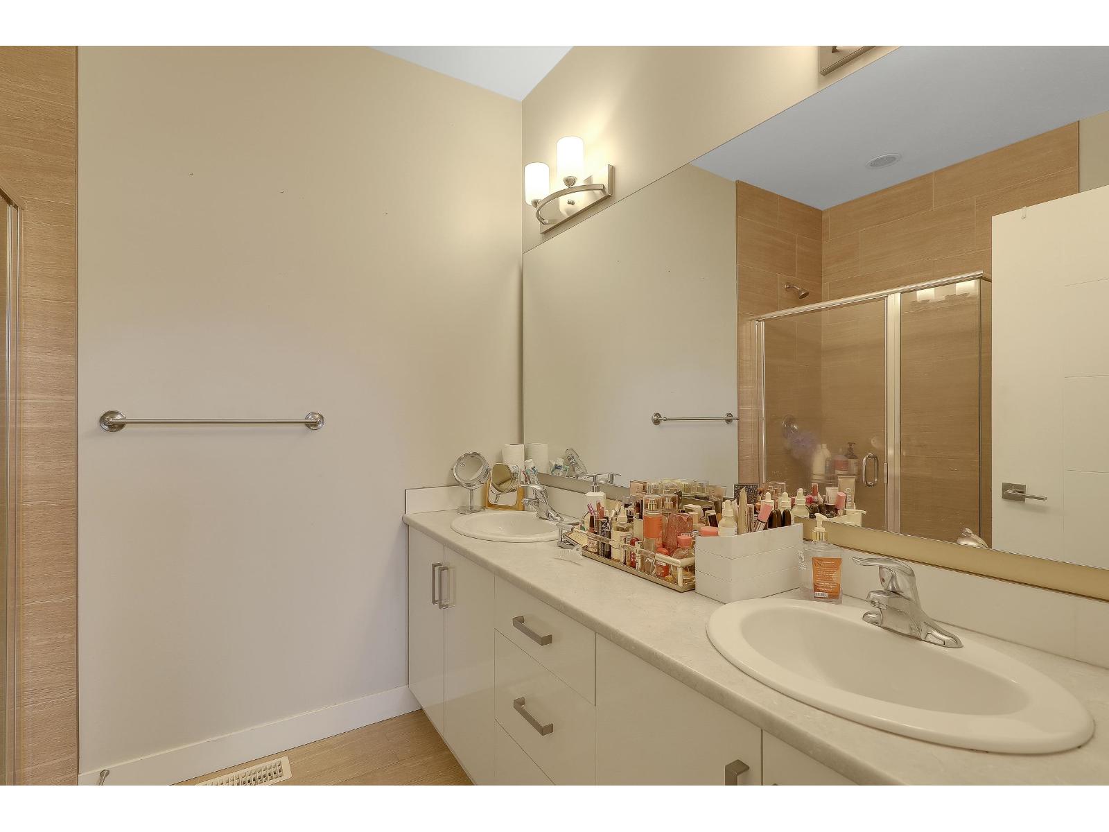 4 Bed, 4 Bath House for Sale in Chilliwack – 93 8413 MIDTOWN WAY, Chilliwack Proper South – MLS# R3150867 - Image 47