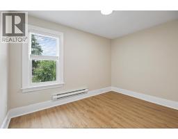 1358 Pierre Unit# Upper, Windsor, ON N9A2N7 Photo 8