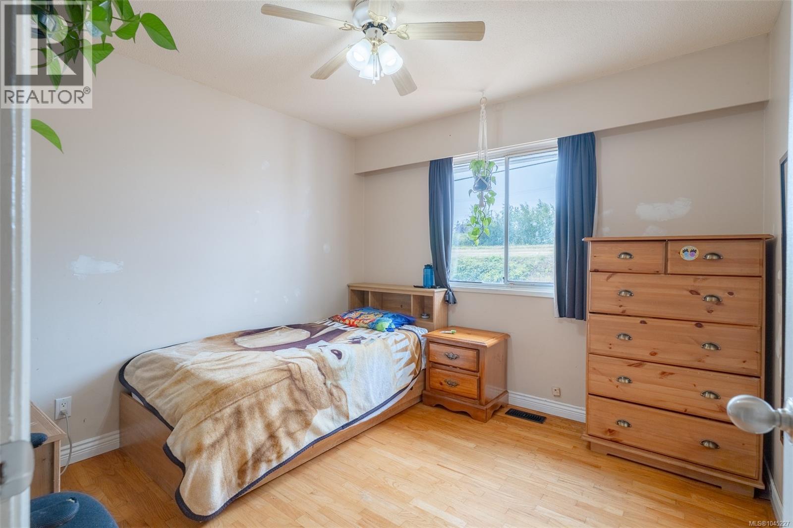2490 Highland Blvd - 21