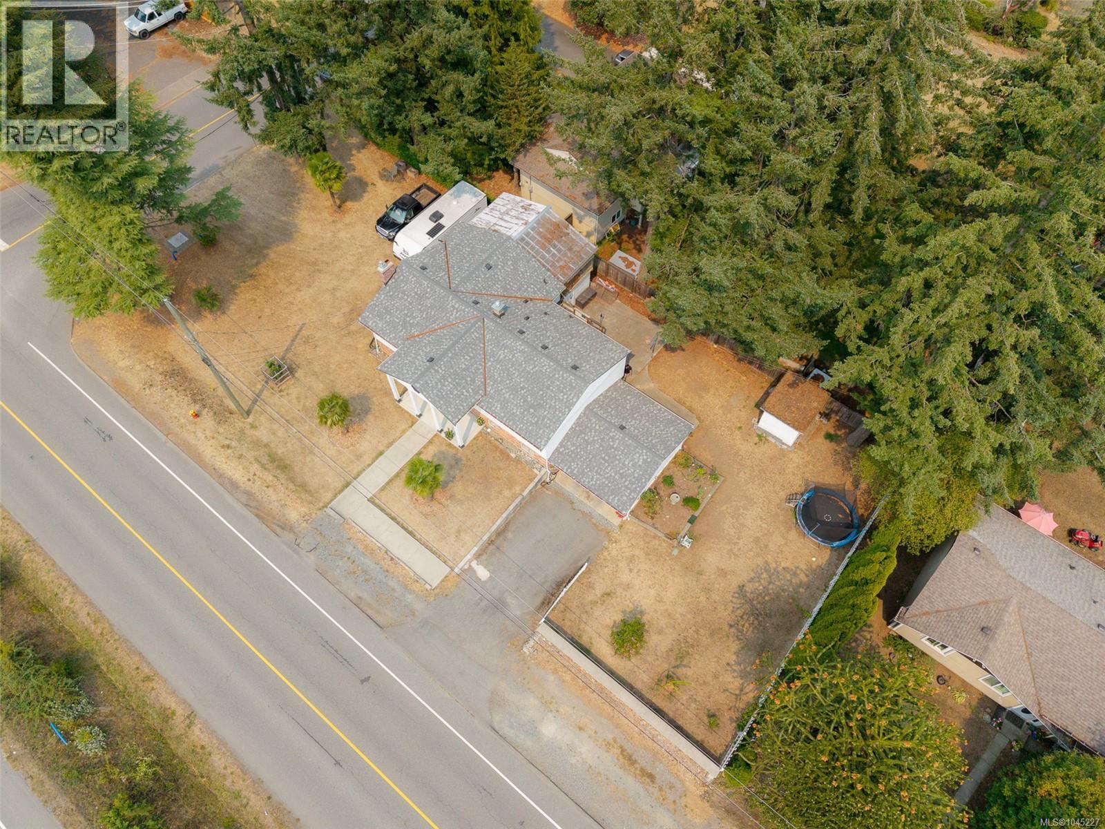 2490 Highland Blvd - 37