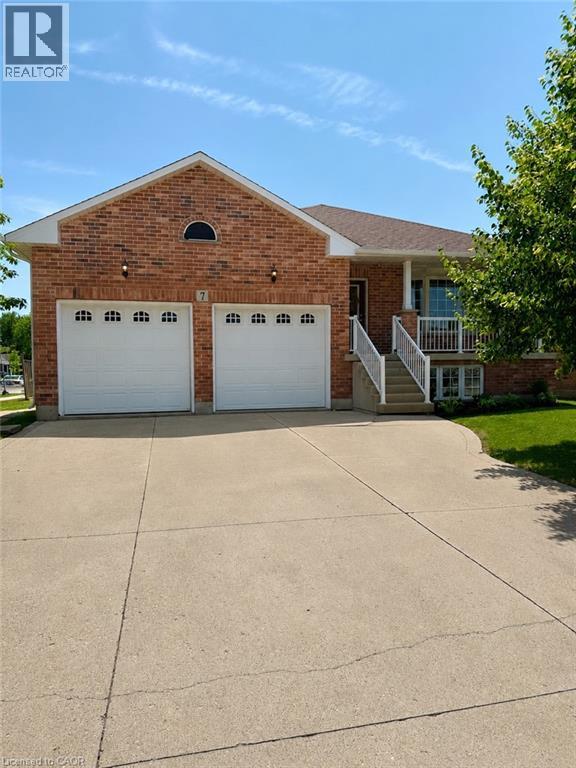 7 SPITFIRE Drive