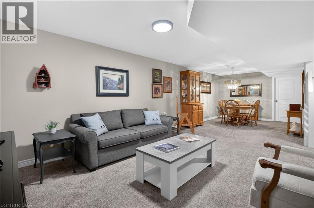3-bedroom home for sale at 36 BANKS Street, Brantford ON · photo 34 of 49