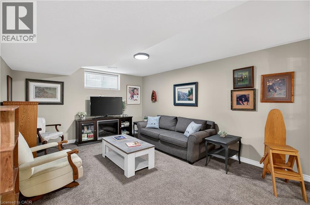3-bedroom home for sale at 36 BANKS Street, Brantford ON · photo 31 of 49