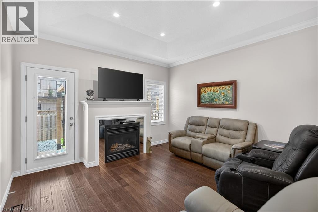 3-bedroom home for sale at 36 BANKS Street, Brantford ON · photo 20 of 49