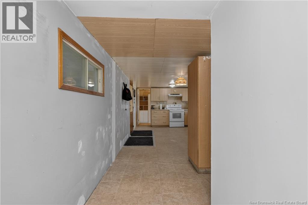 460 Middlesex - Image 14