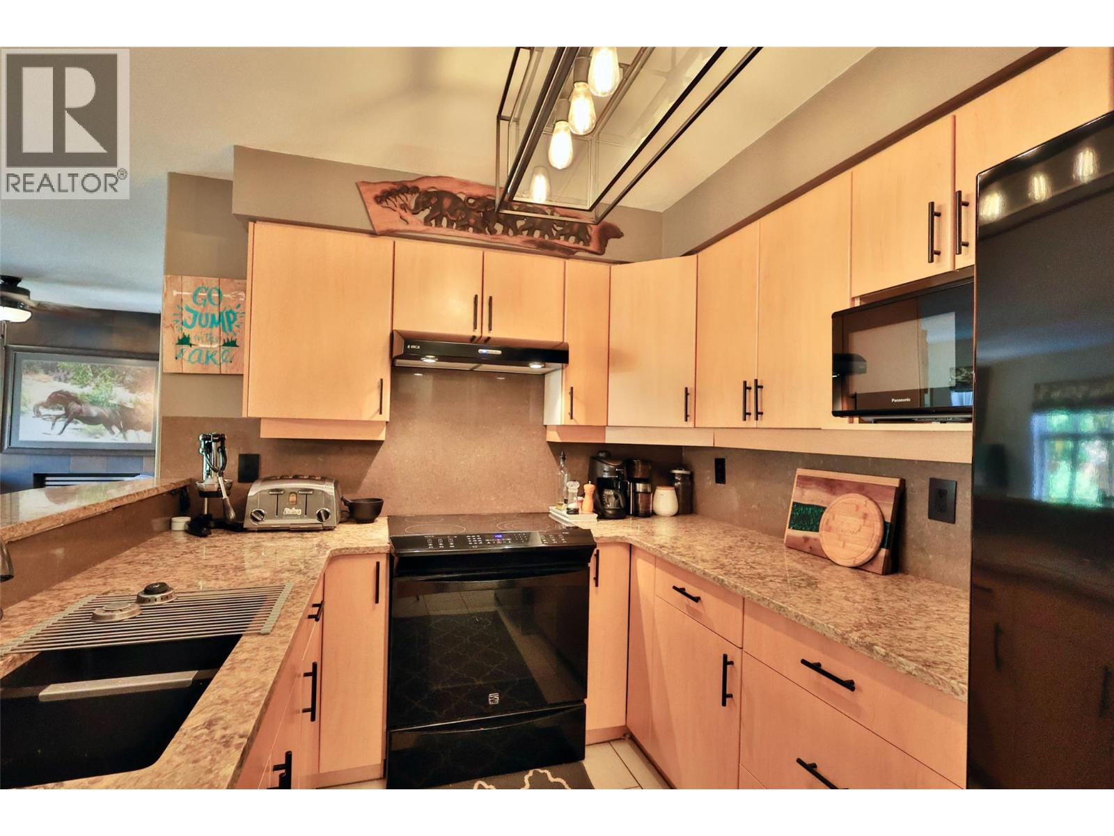 7600 COTTONWOOD Drive Unit# 17, Osoyoos