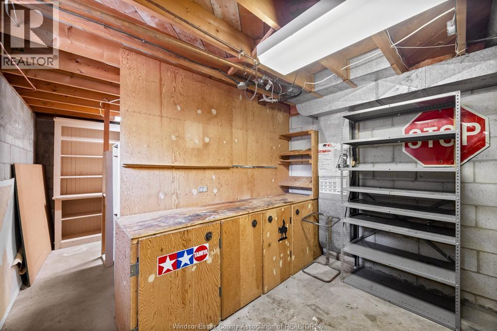 12 GLADSTONE - 15
