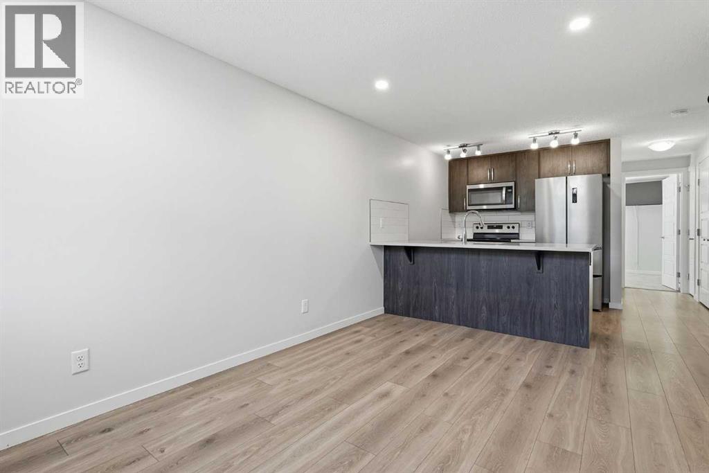 124 Cranbrook Square SE - 11