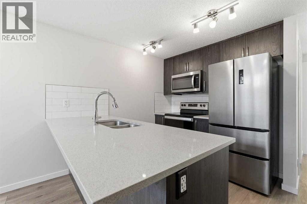 124 Cranbrook Square SE - 13