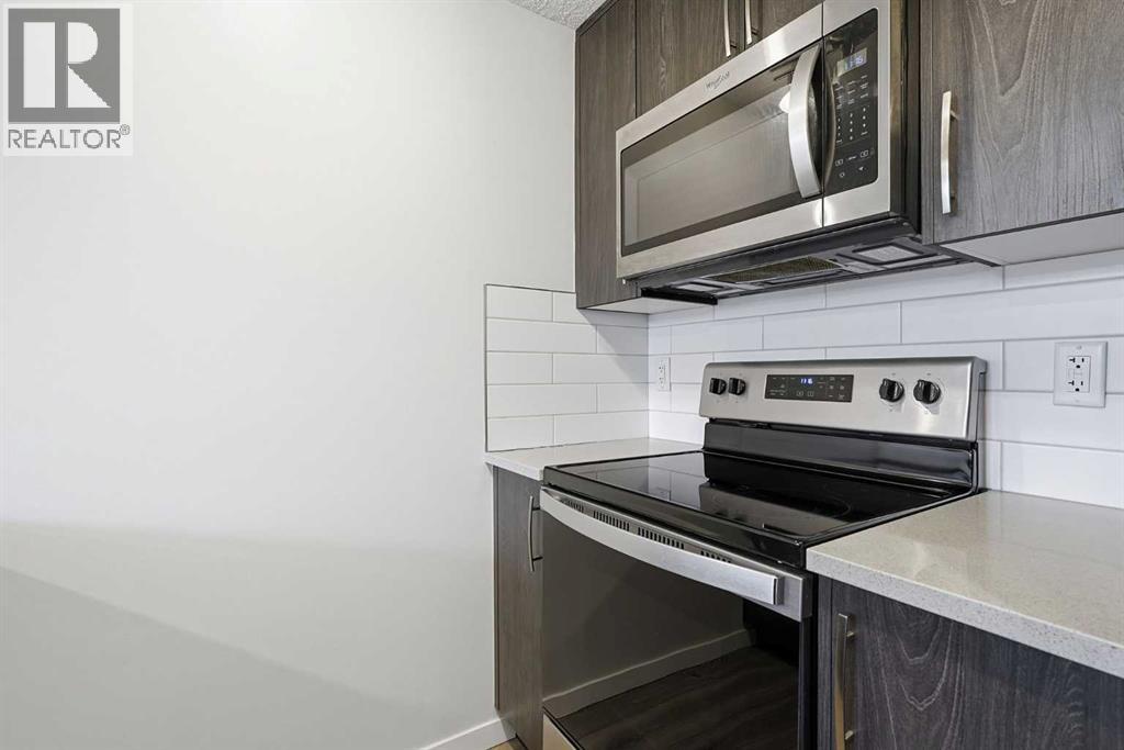 124 Cranbrook Square SE - 16