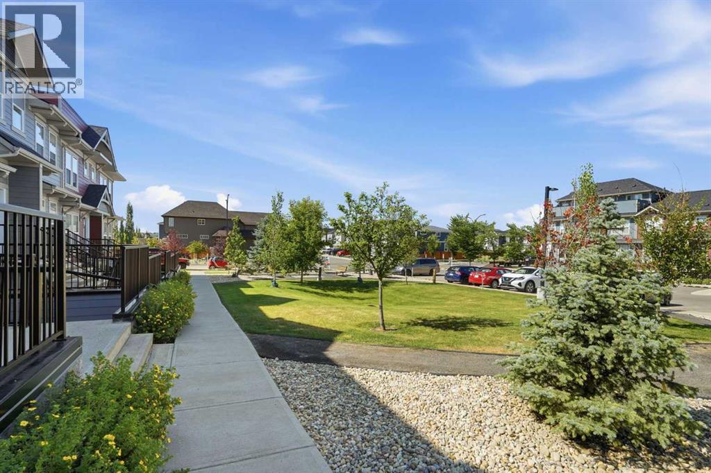 124 Cranbrook Square SE - 5