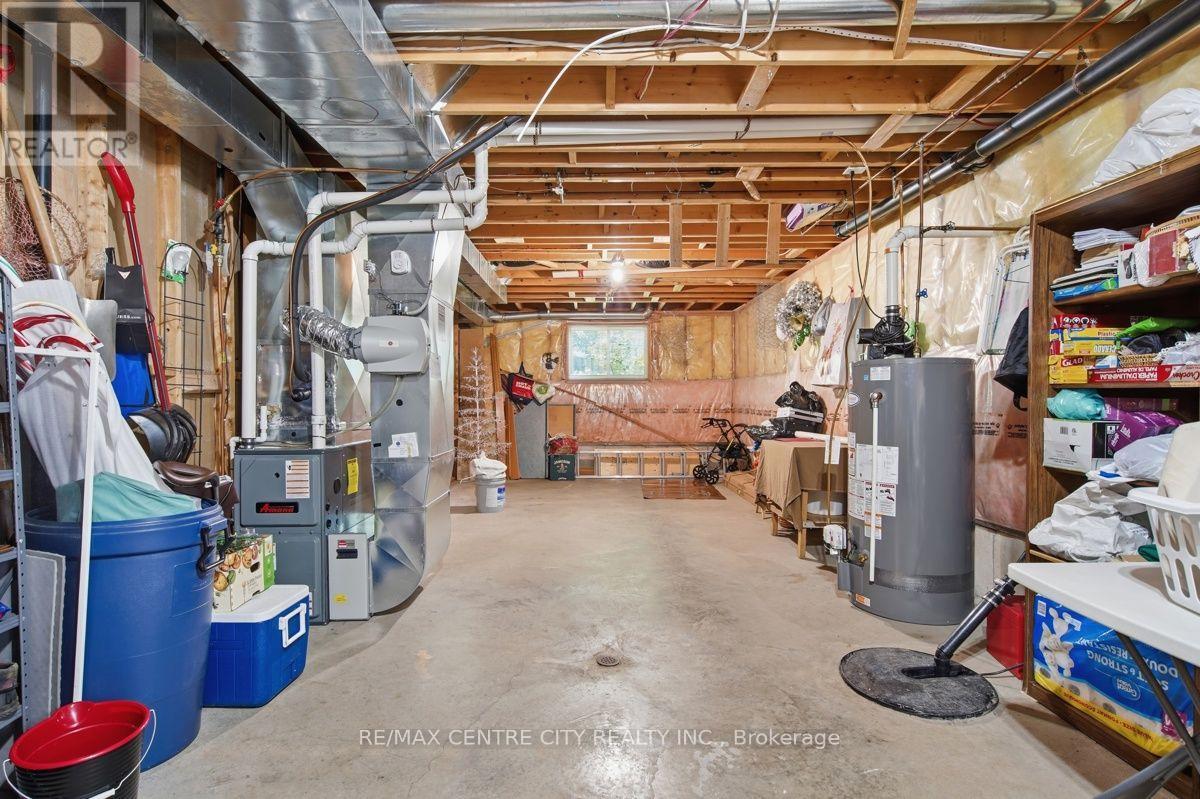 825 RAILTON AVENUE - Image 35