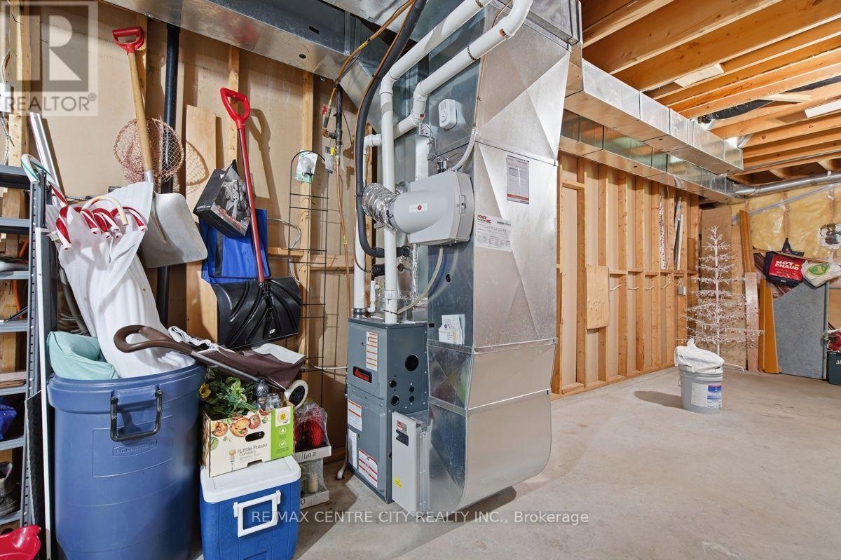 825 RAILTON AVENUE - Image 37