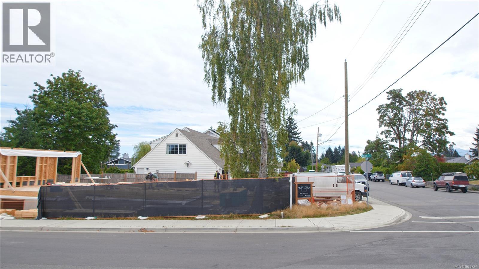 1802 Grieve Ave, Courtenay