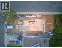 Loft - 1802 Grieve Ave, Courtenay, BC V9N2W7 Photo 9