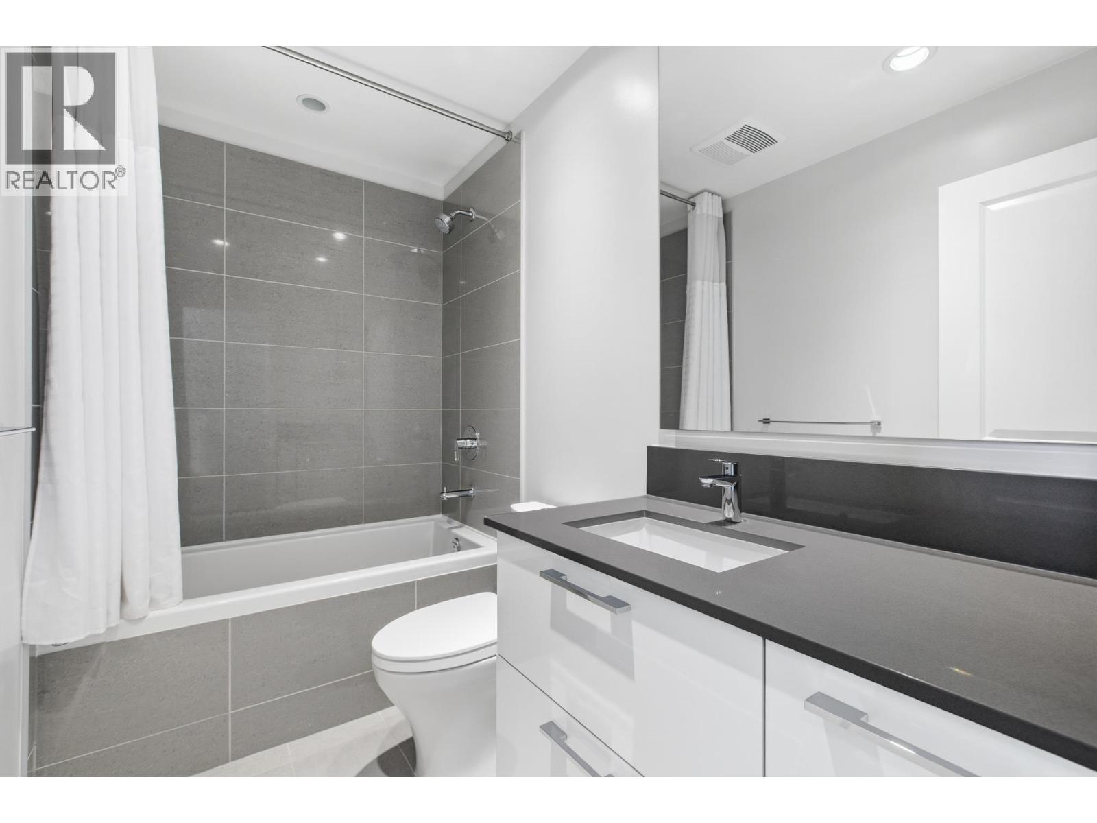 3 Bed, 2 Bath House for Sale in Vancouver – 1908 3487 BINNING ROAD, Vancouver – MLS# R3153023 - Image 22
