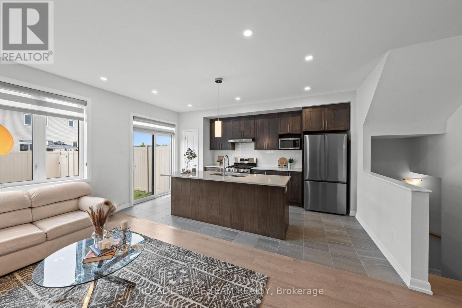 3 Bed, 3 Bath House for Sale in Ottawa – 45 FINGLAS COURT, Ottawa – MLS# X13645624 - Image 12