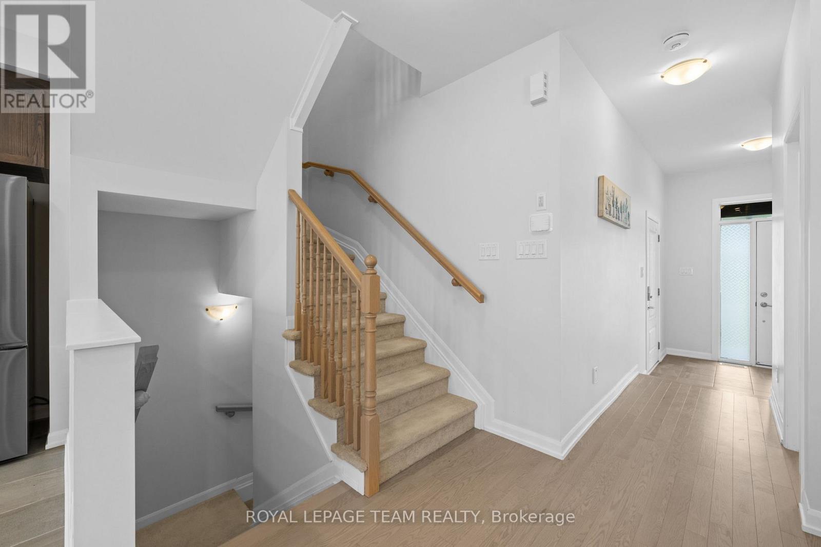 3 Bed, 3 Bath House for Sale in Ottawa – 45 FINGLAS COURT, Ottawa – MLS# X13645624 - Image 17