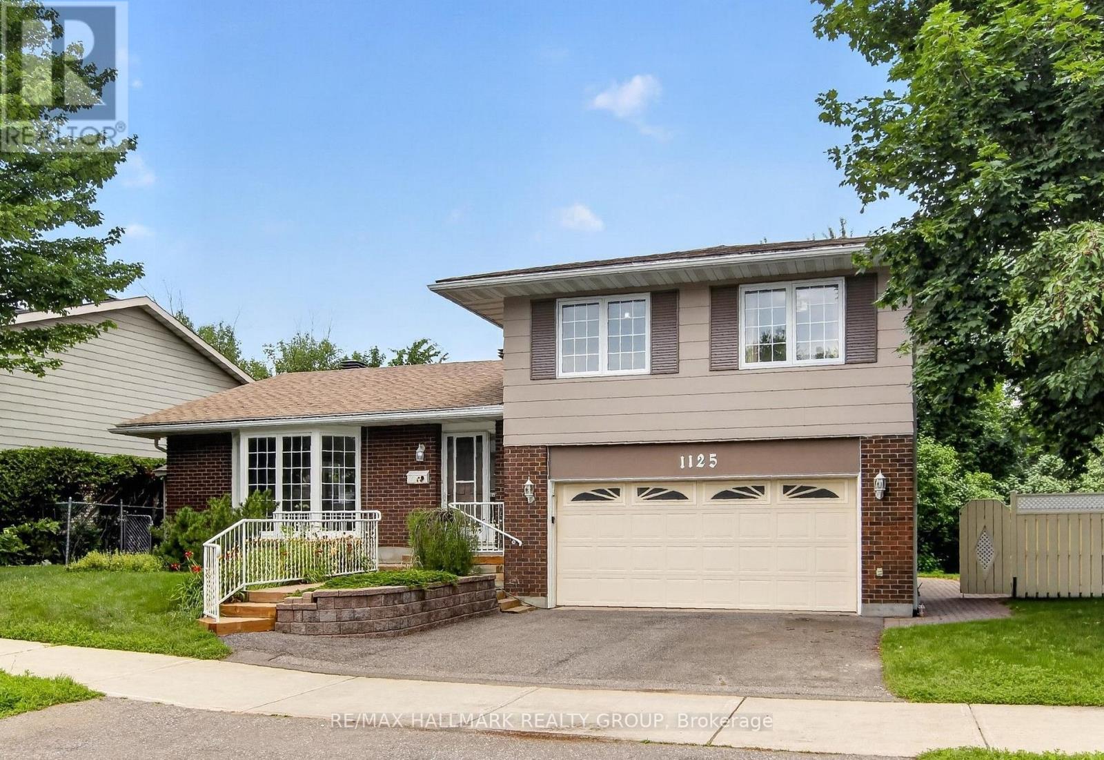 1125 Plante Drive has a lot to offer!