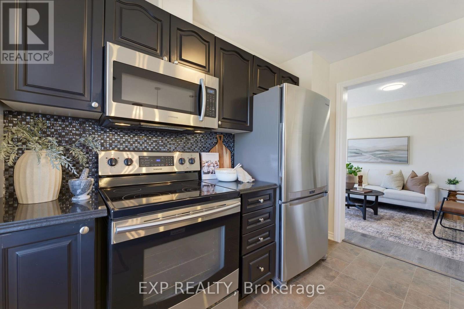 2 Bed, 3 Bath House for Sale in Ottawa – 2505 NUTGROVE AVENUE, Ottawa – MLS# X13645690 - Image 16