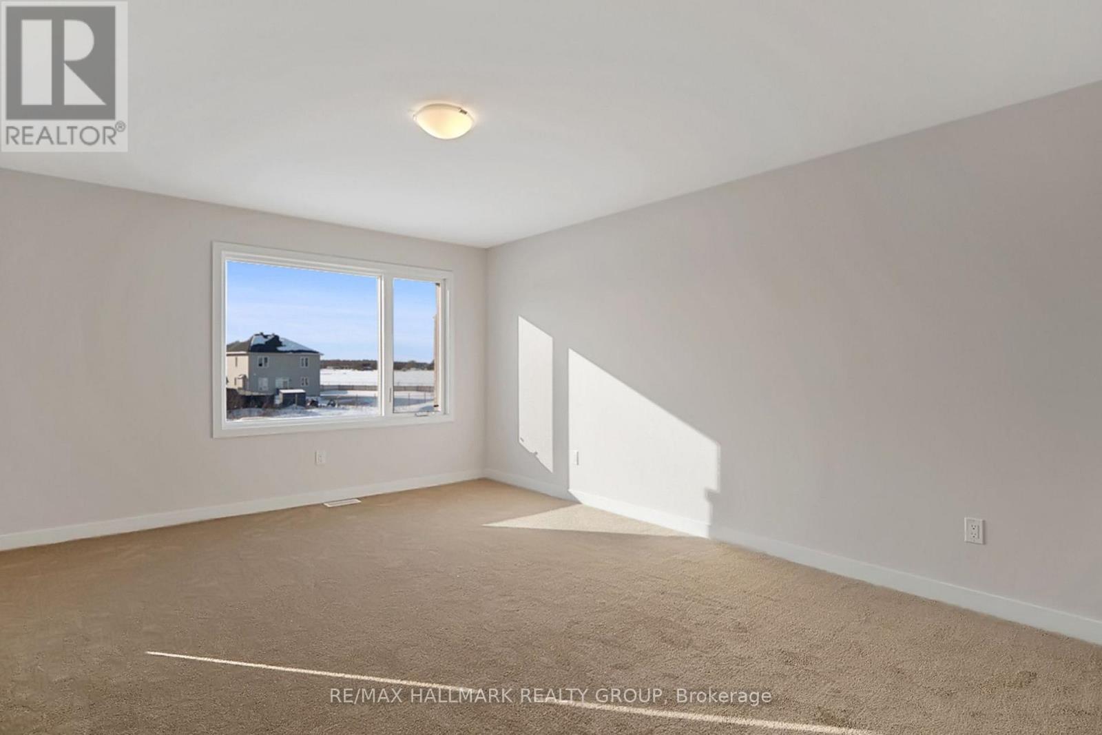 3 Bed, 3 Bath House for Sale in Ottawa – 1922 HAWKER PRIVATE, Ottawa – MLS# X13645702 - Image 10