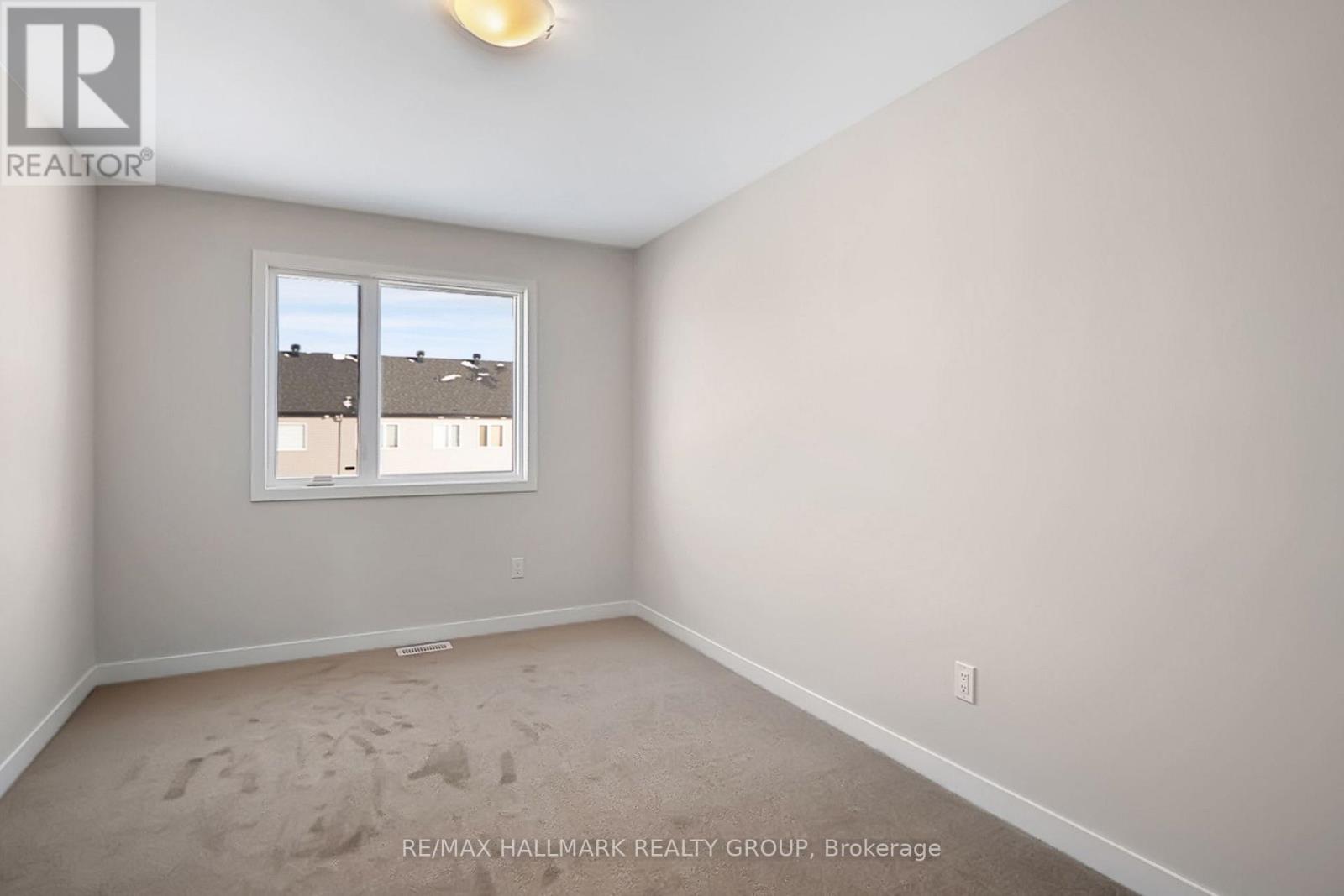 3 Bed, 3 Bath House for Sale in Ottawa – 1922 HAWKER PRIVATE, Ottawa – MLS# X13645702 - Image 17