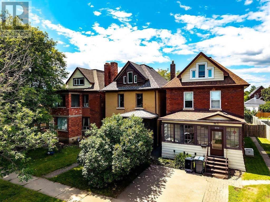 637 Catherine St. - 1
