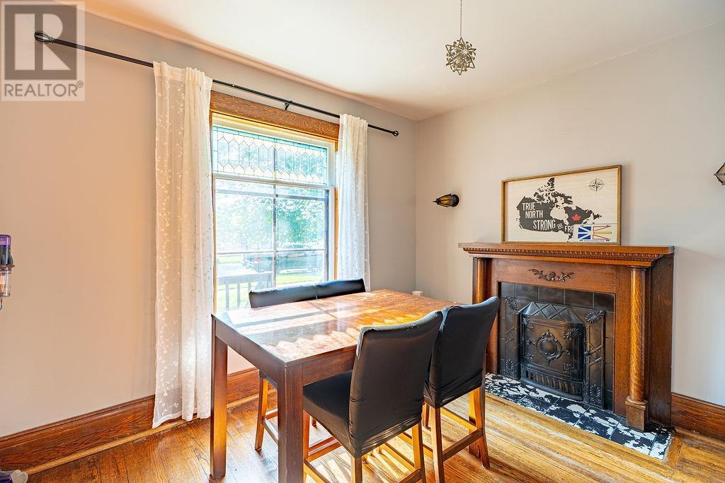 637 Catherine St. - Image 9
