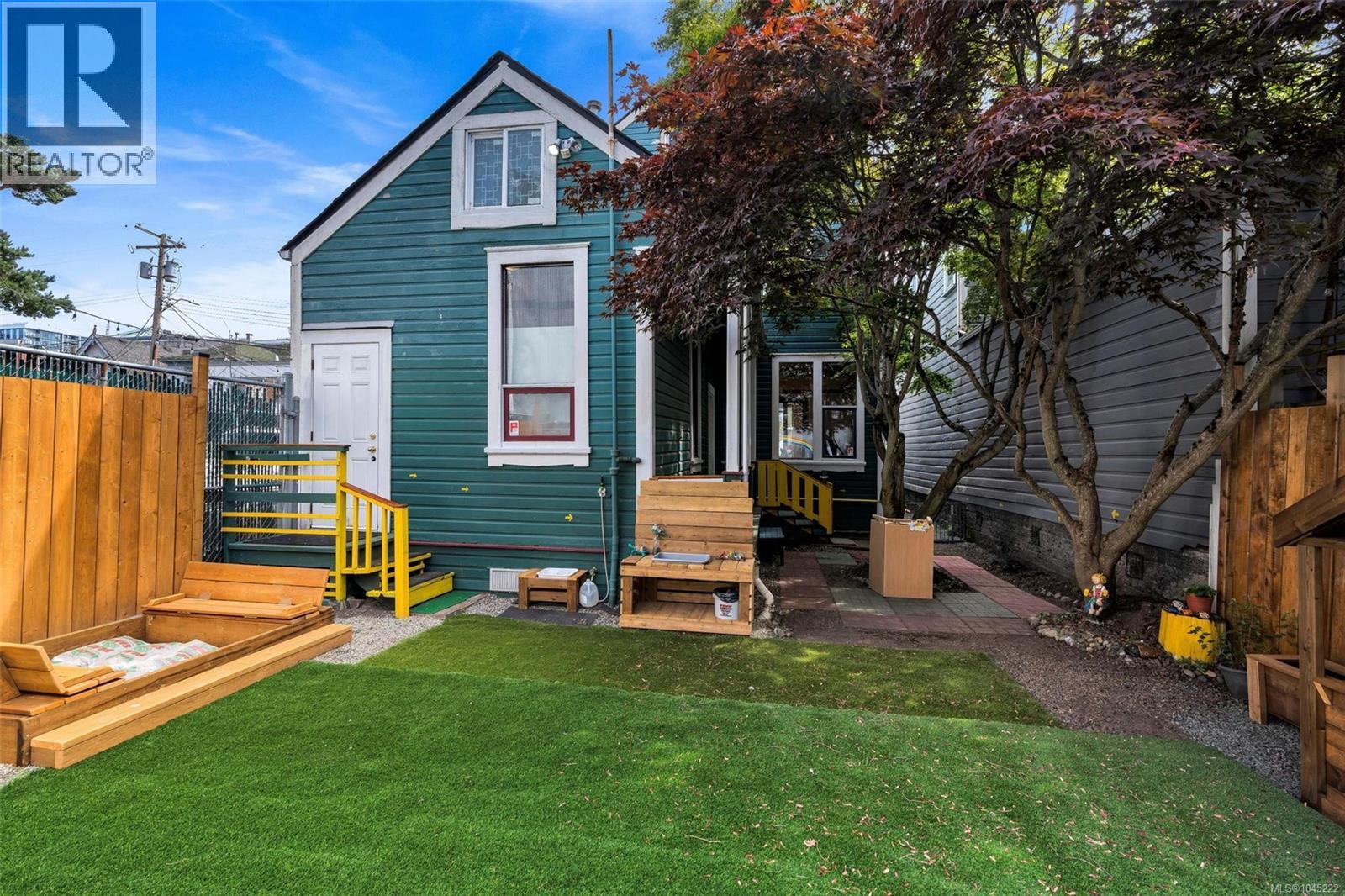  840 Cormorant Street, Victoria