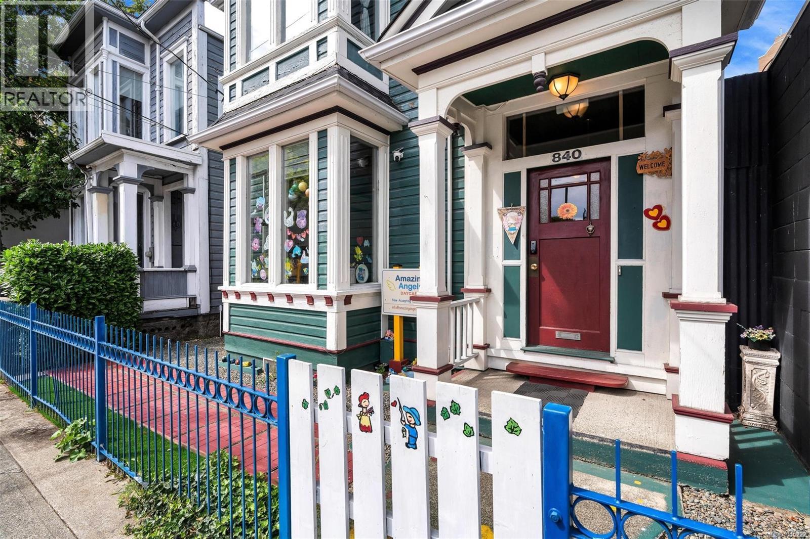  840 Cormorant Street, Victoria