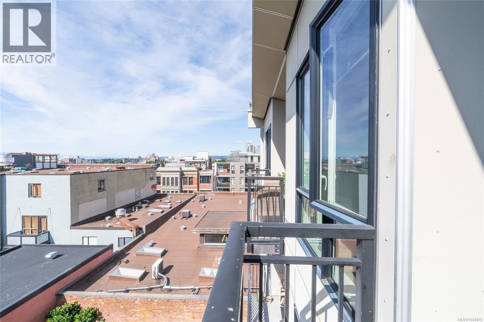 #510 517 Fisgard St - 13