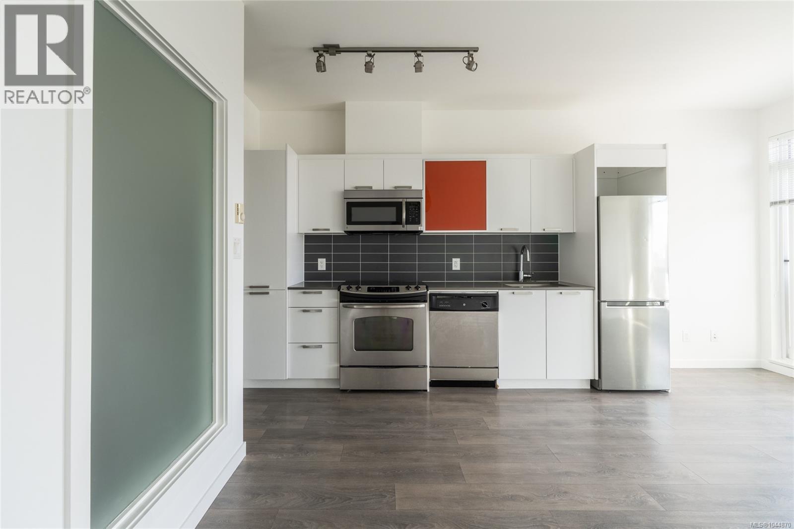 510 517 Fisgard St, Victoria