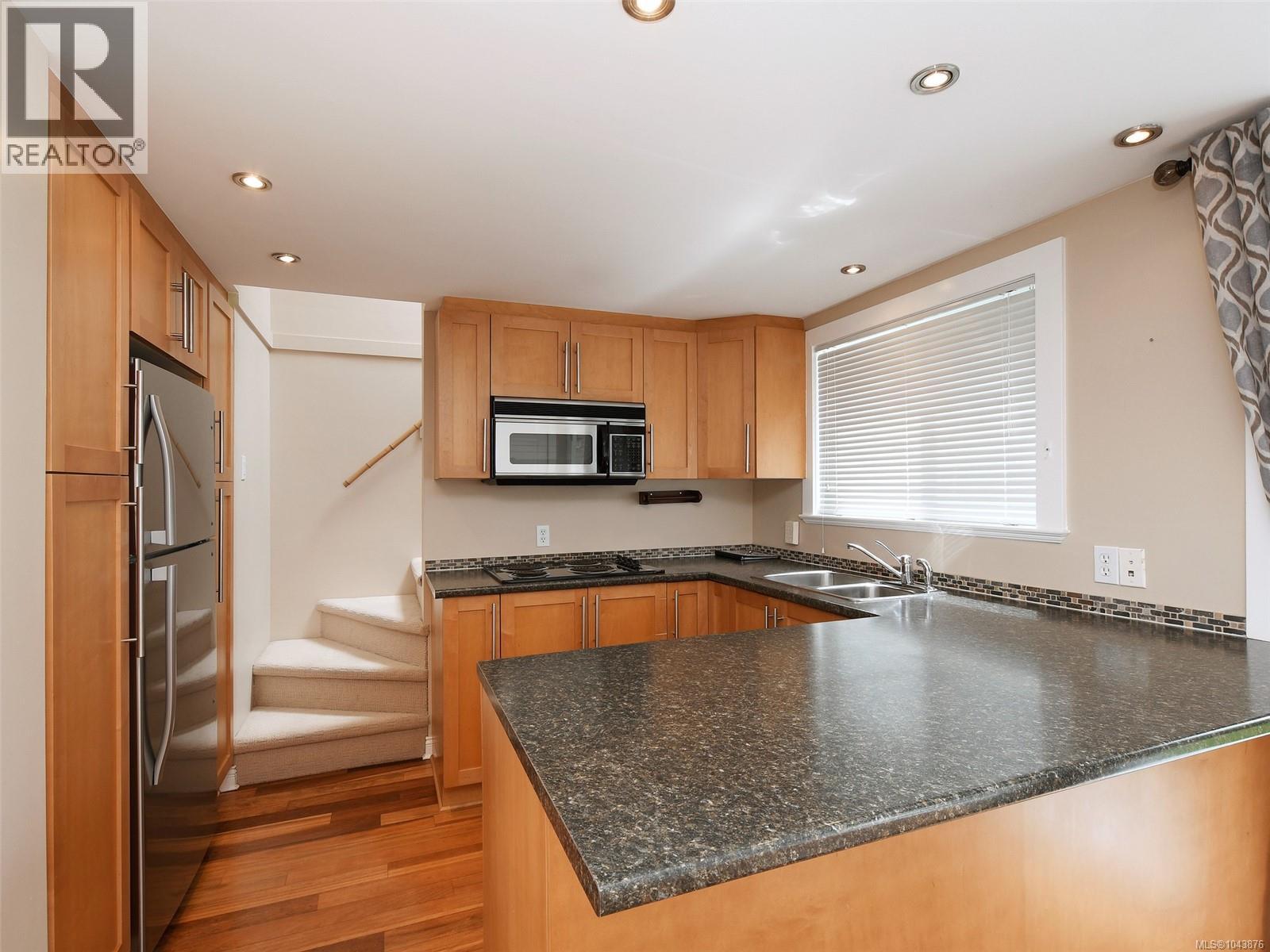  121/123 South Turner Street, Victoria