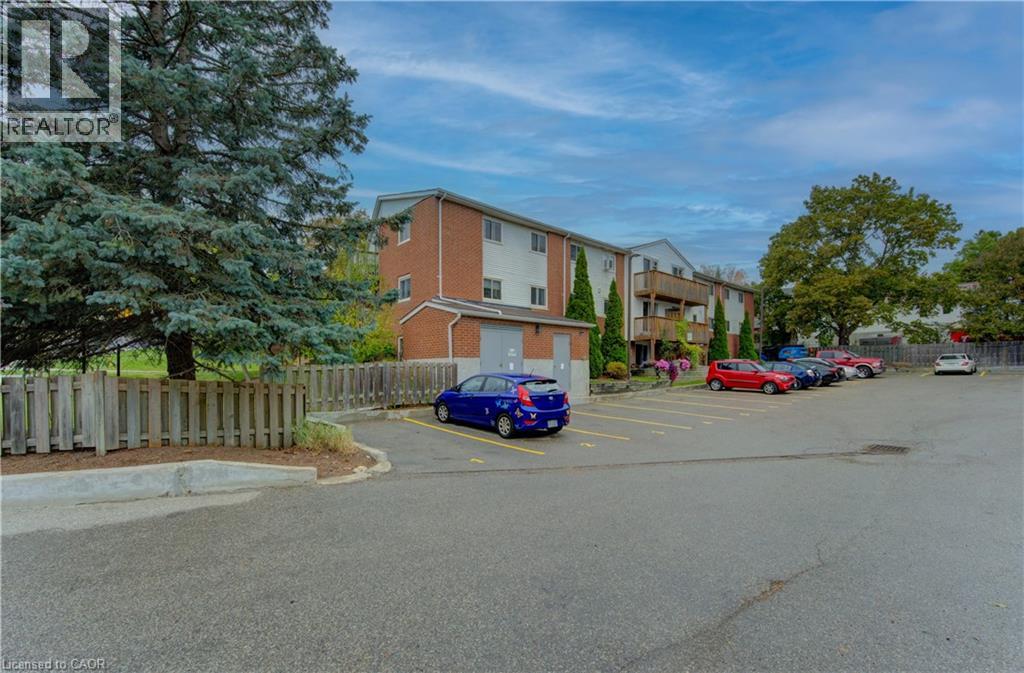 30 BRIDGE Street W Unit# 104, Kitchener — photo 2