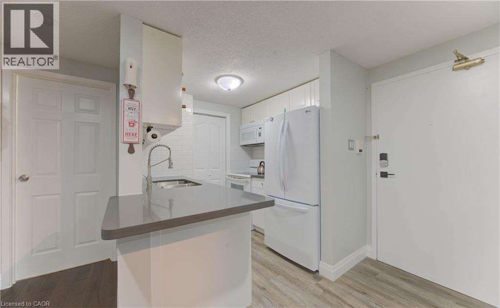#104 30 BRIDGE Street W - 15