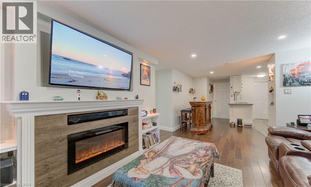 #104 30 BRIDGE Street W - 17