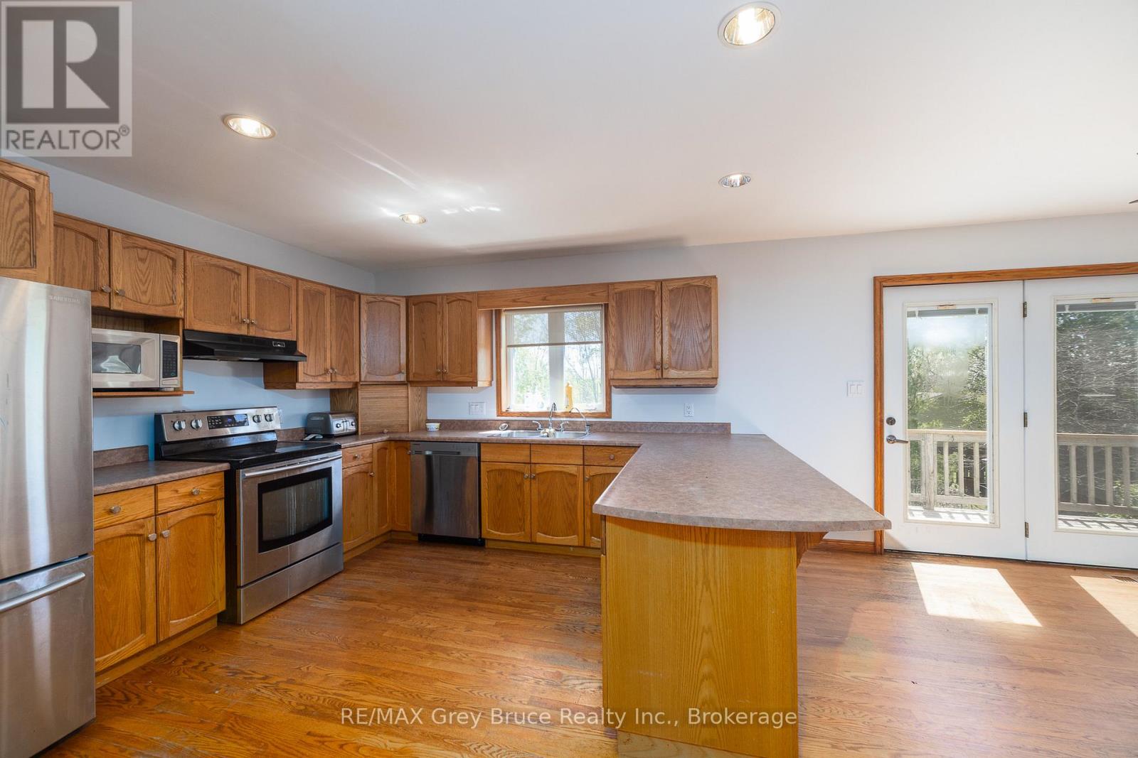 105 MAPLE GROVE LANE - Image 11