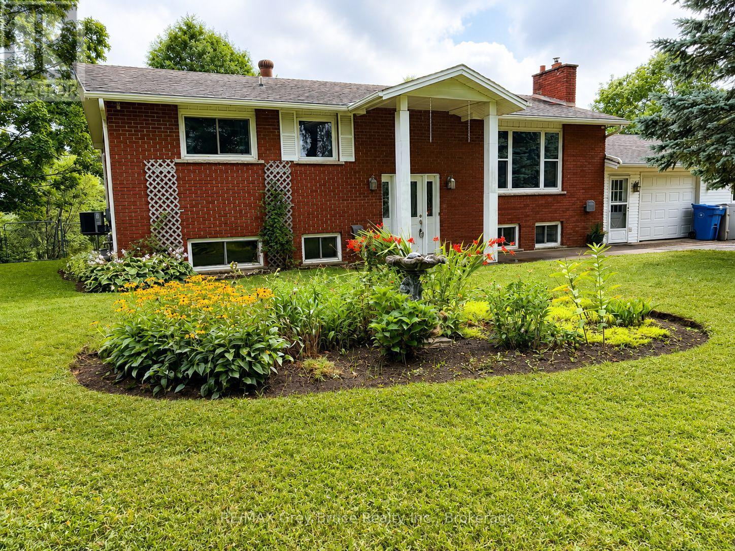 105 MAPLE GROVE LANE - 2