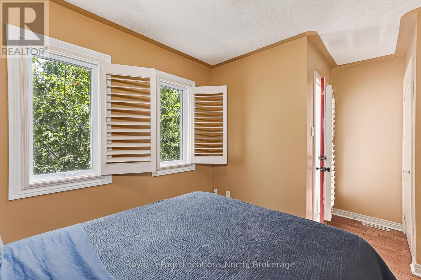 #27 13 RAGLAN STREET - 14