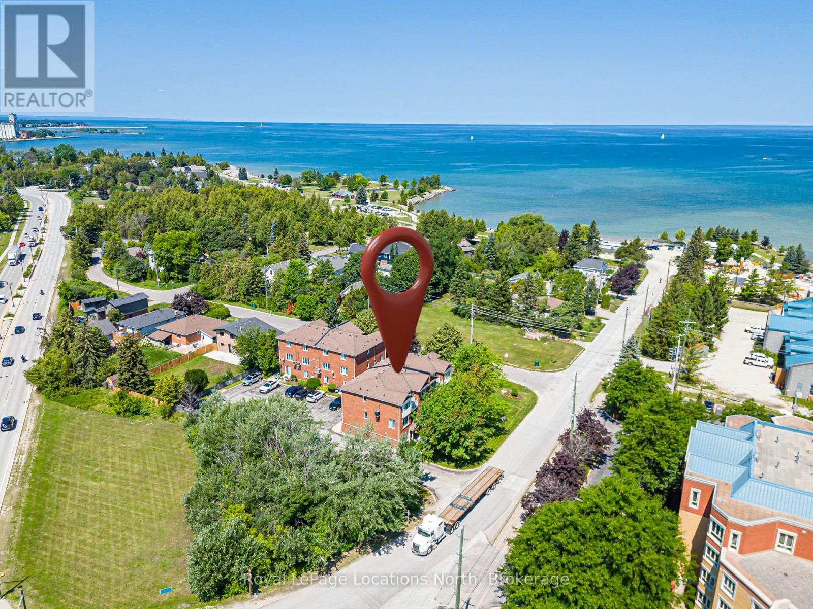 #27 13 RAGLAN STREET - 20
