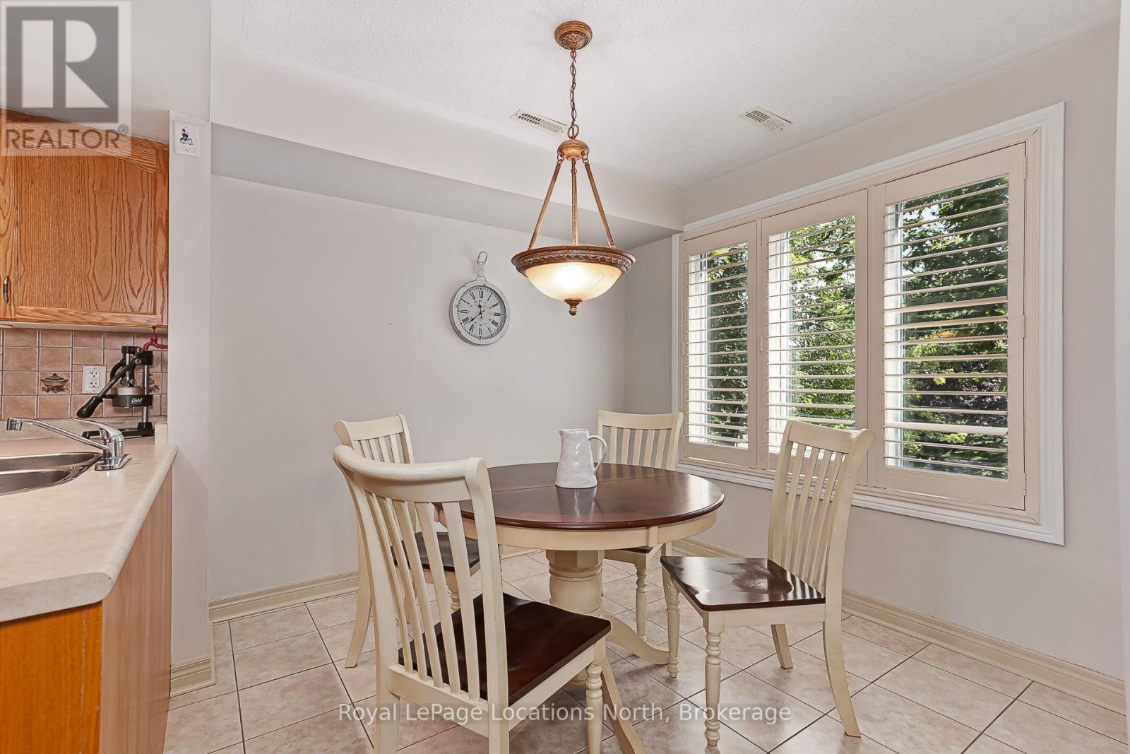 #27 13 RAGLAN STREET - Image 6
