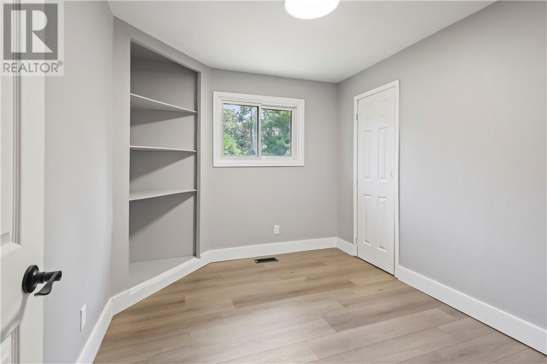 37 Baldwin - Image 29