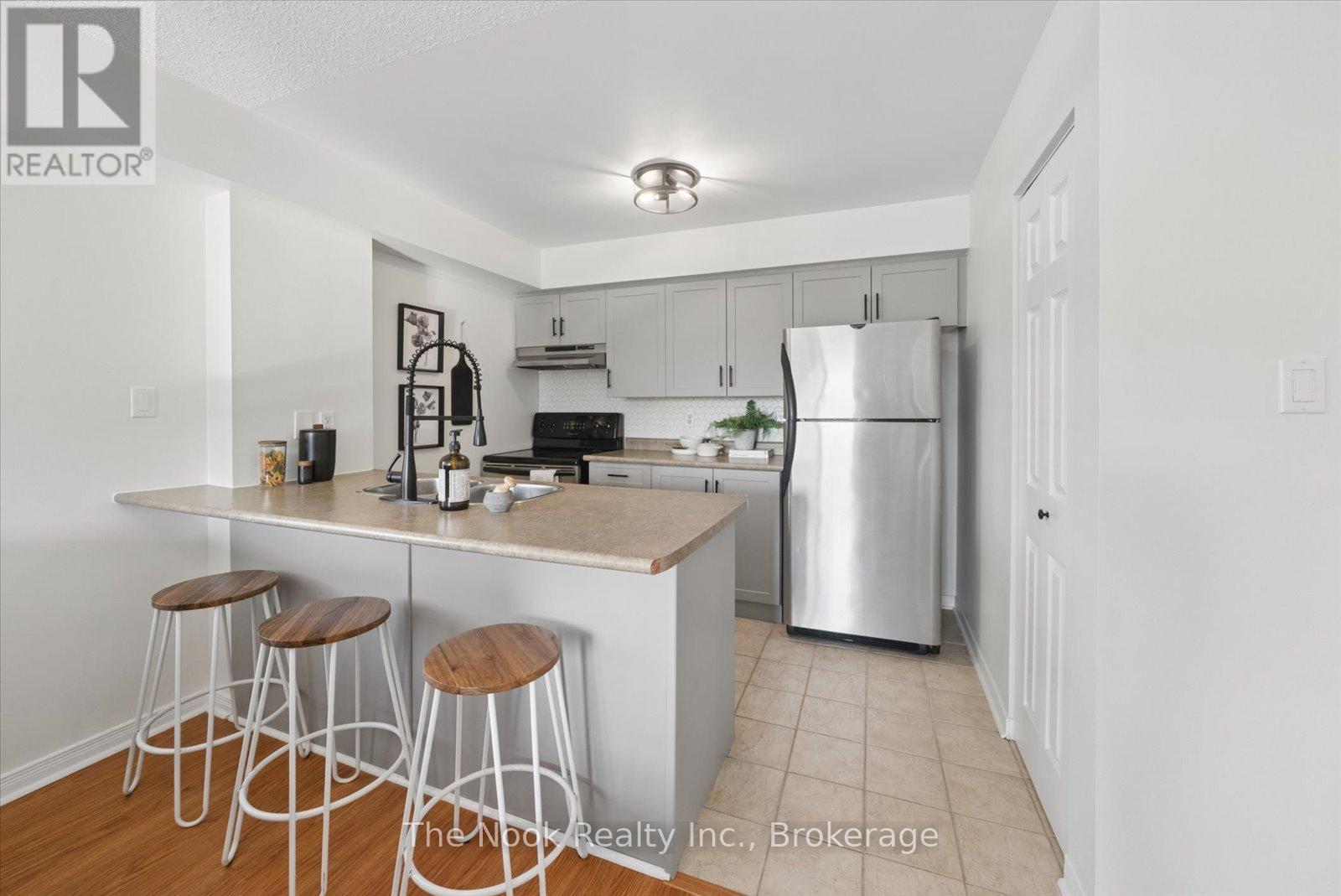 #301 106 ASPEN SPRINGS DRIVE - 5