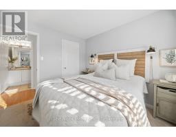 301 - 106 Aspen Springs Drive, Clarington, ON L1C5N6 Photo 10